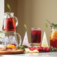 Set cadou cu ceainic pentru ceai rece si 5 piramide ceai rece Iced Tea Blueberry Merlot Gift