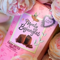 MONTY BOJANGLES WITH LOVE BOUQUET CHOCCY SCOFFY TRUFFLES 110G