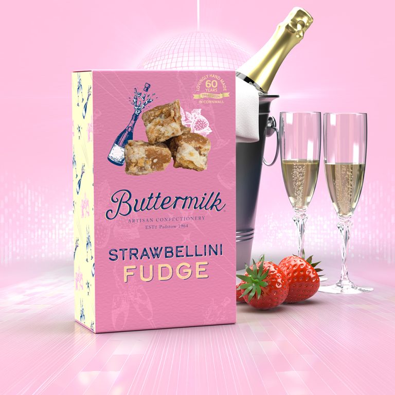 Caramele englezesti Fudge cu Strawberry Cocktail Buttermilk 100g