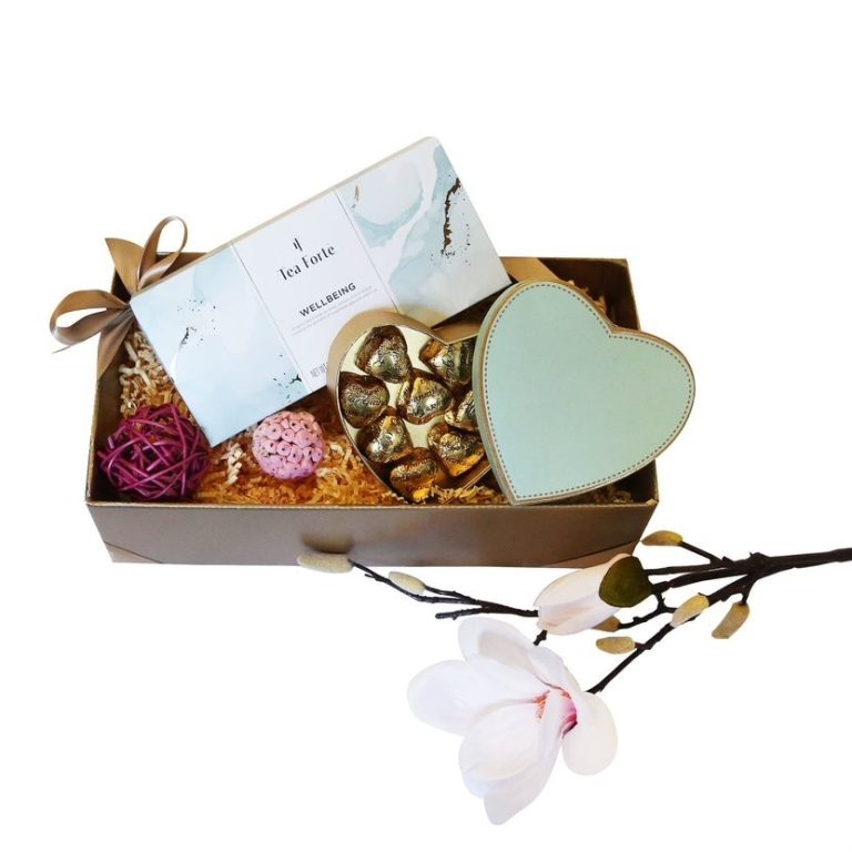 Pachet cadou ceai si ciocolata Sweet blue heart gift