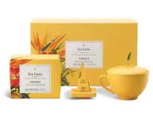 Set cadou de Sfânta Maria cu ceai premium Tea Forté, cană galbenă cu infuzor și cutie elegantă – idee de cadou onomastică Maria